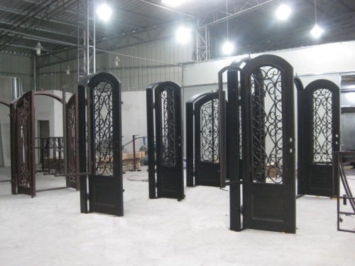 Iron Door -41119120304
